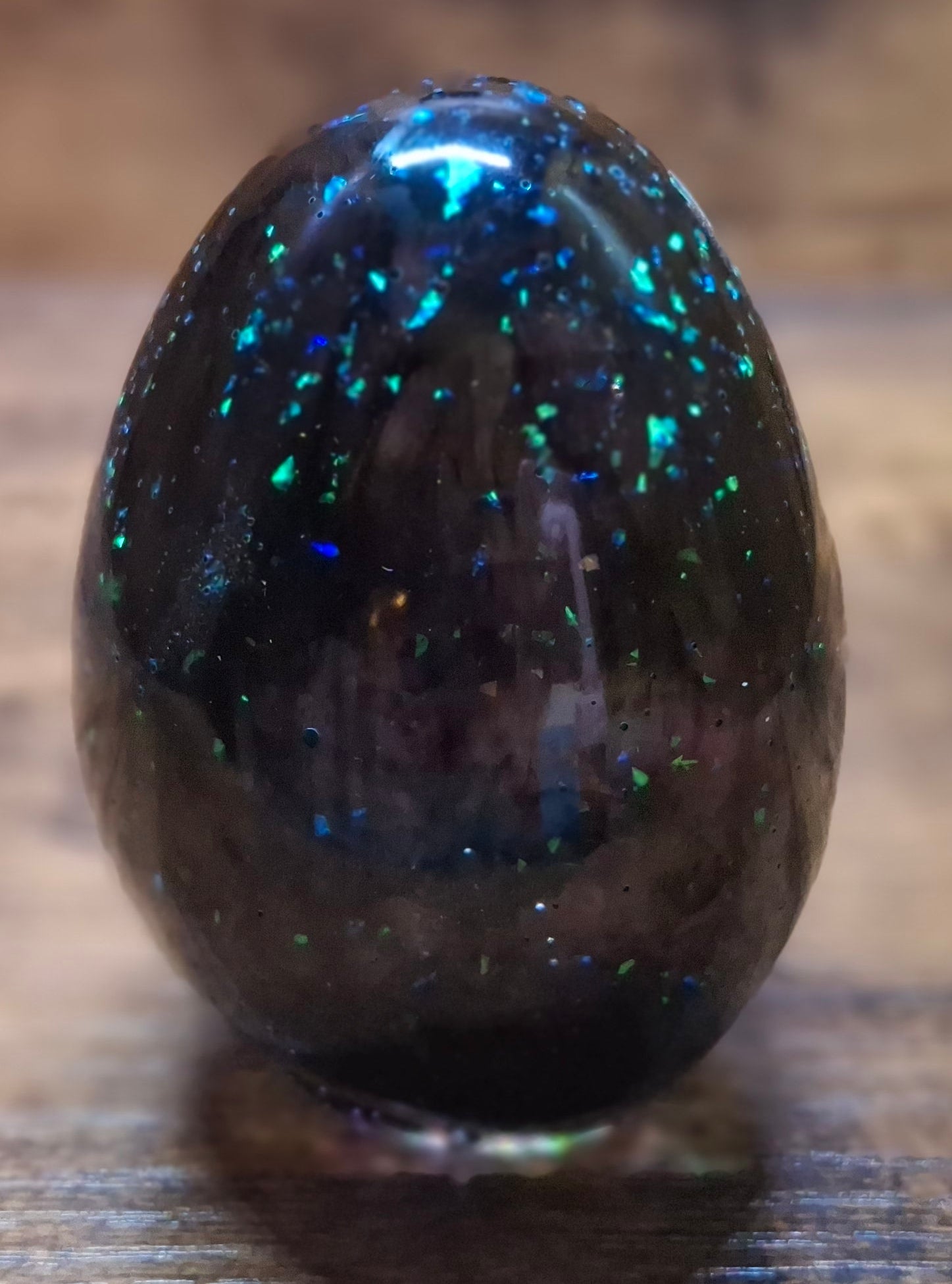 Green Sparkling Decorative Egg