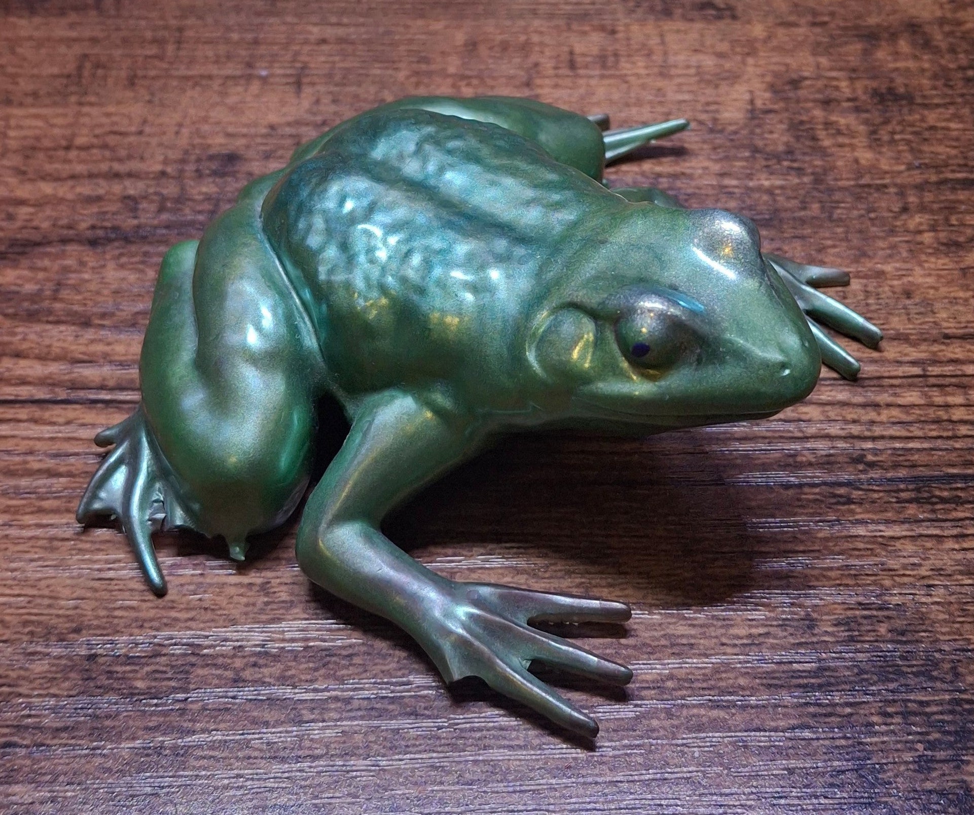 Green Resin Frog Shelf Sitter Figurine