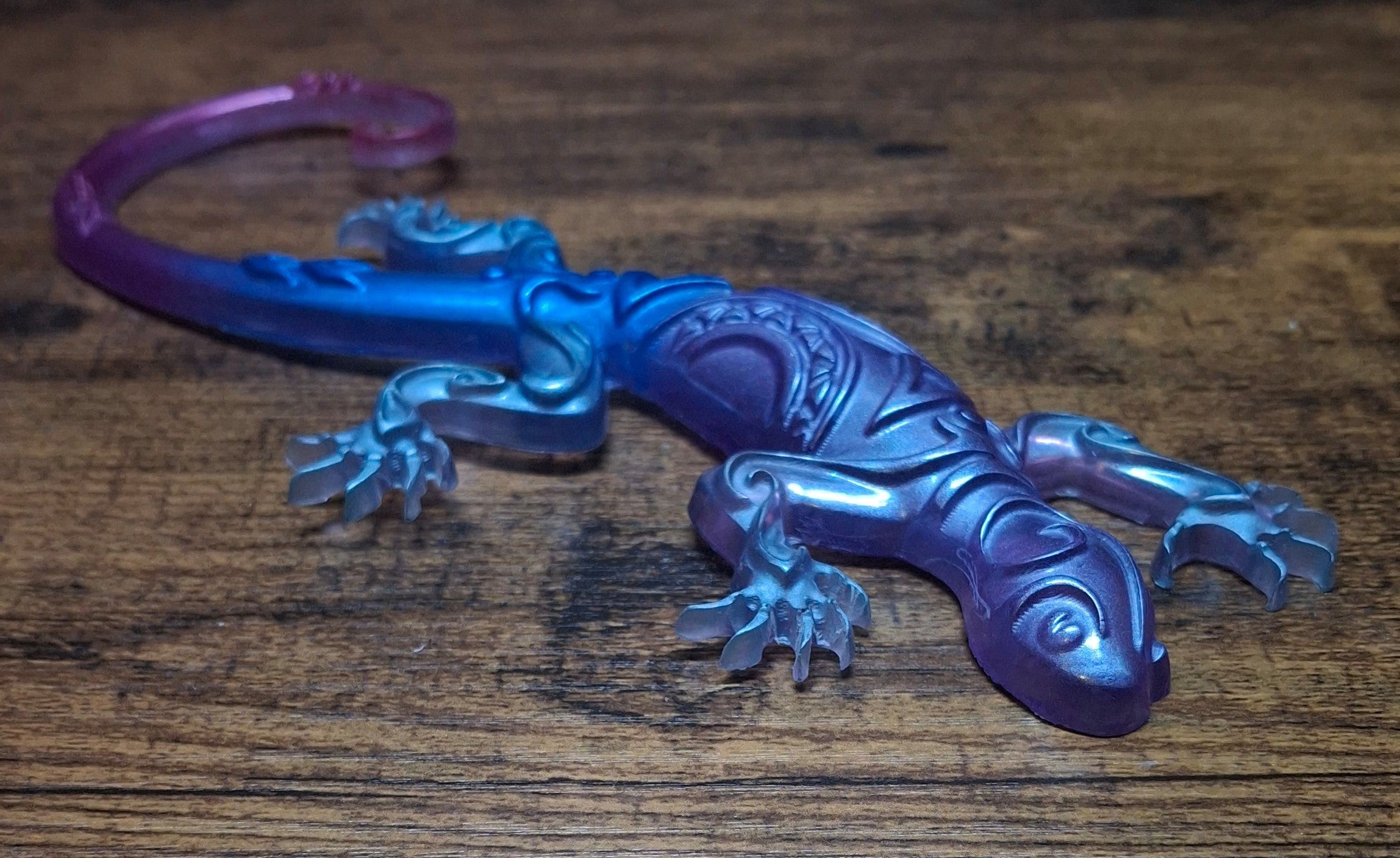 Pale Lavender with a touch of blue and pink Gecko